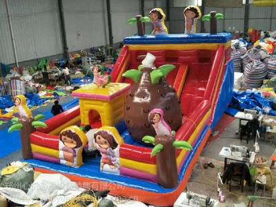 心動圣誕季，悅享歡樂時 商場超市必備的圣誕老人氣模充氣玩具